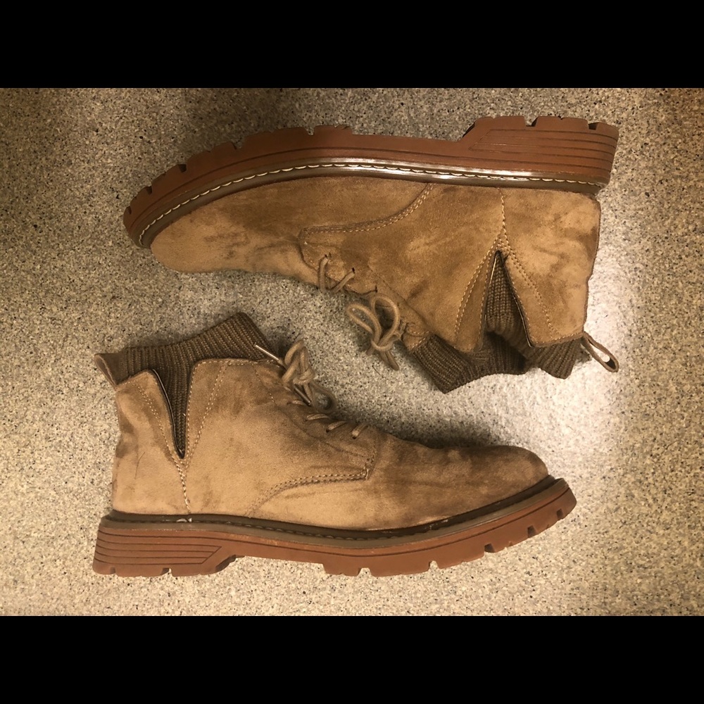 Men boots, very comfy, size 8.5